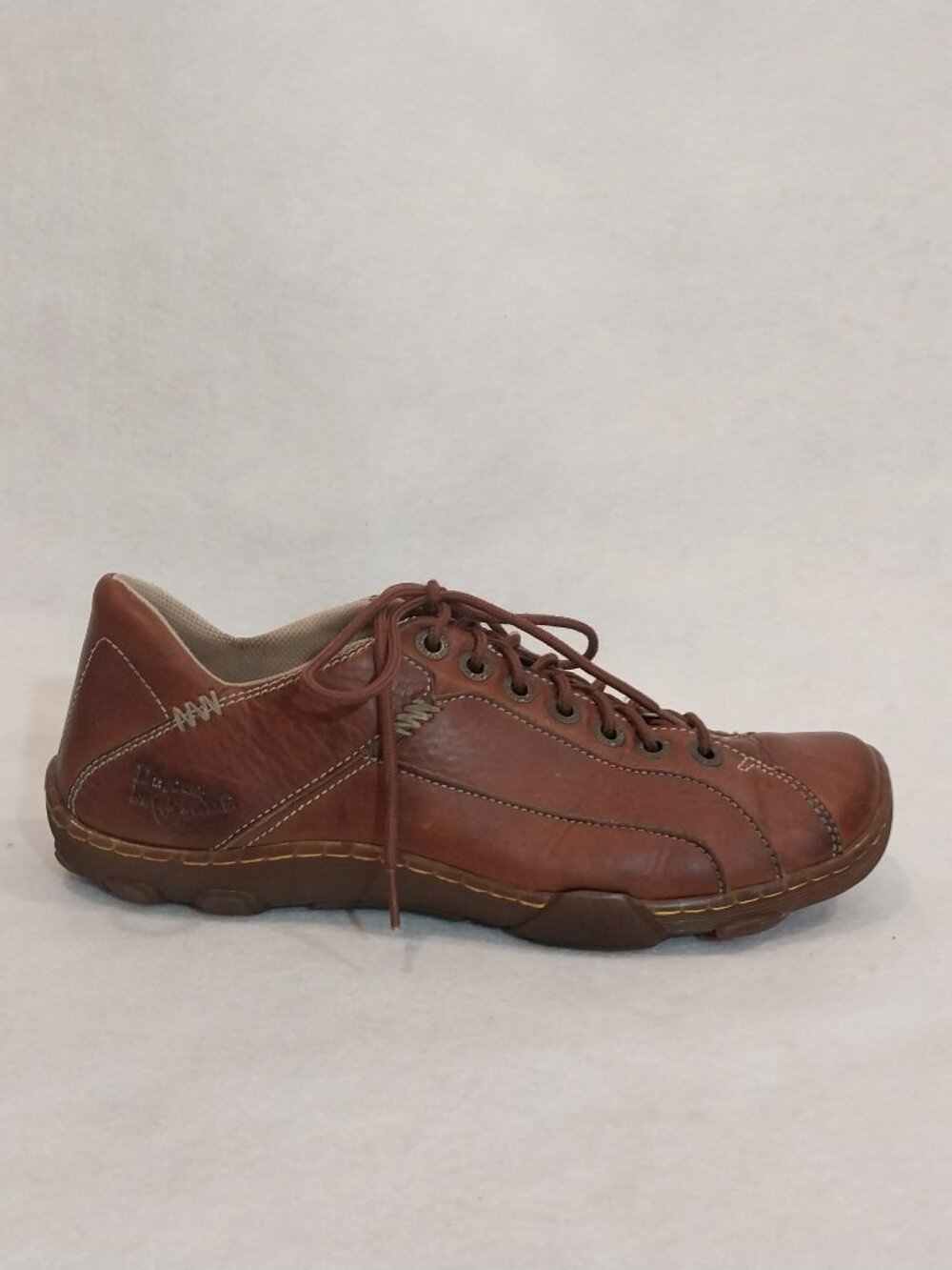 Dr Doc Martens Casual Walking Comfort Shoes Mens 10 Brown Leather Lace Up 11469